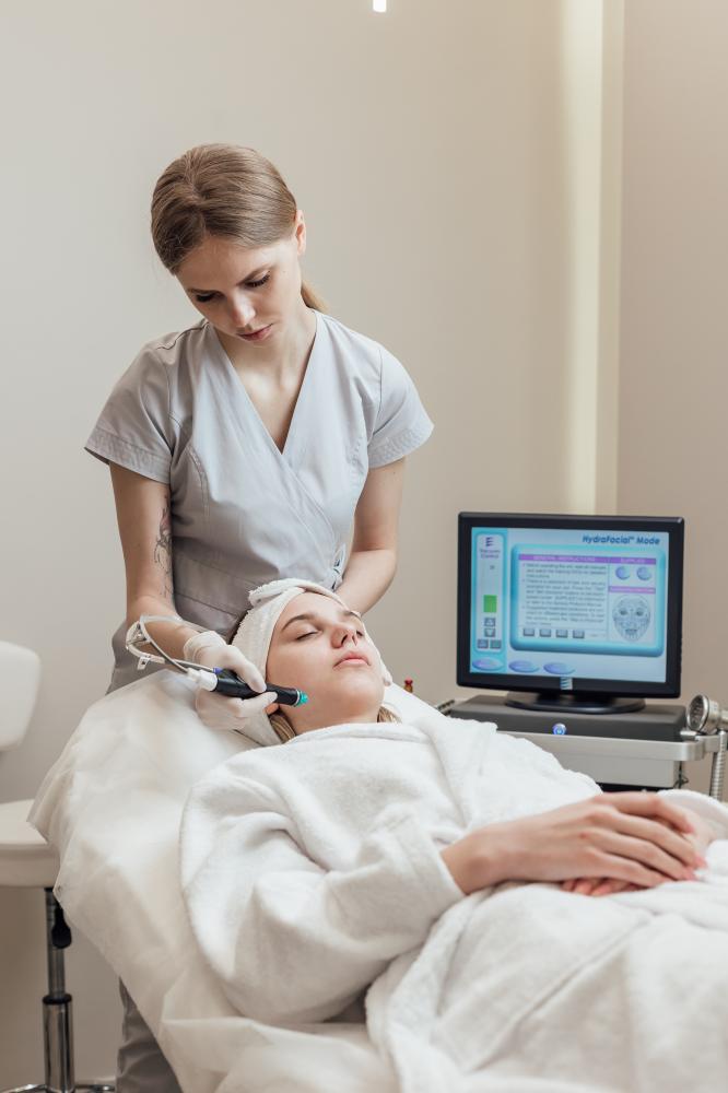 Результат Hydrafacial у Неолазер